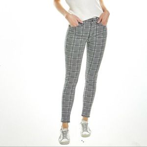 NWT Joe’s Jeans The Icon Cavendish Check Ankle Jeans